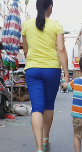 七分蓝裤翘臀妈咪