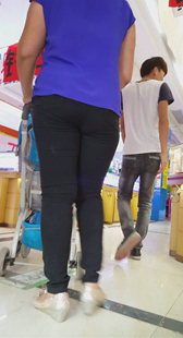 商场重口味黑裤大妈