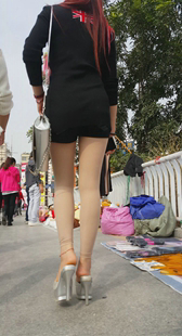 街拍高跟肉丝少妇