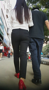 性感西裤紧臀美少妇