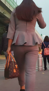 性感制服美少妇开发少