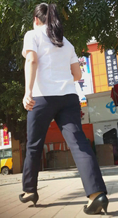 街拍西裤制服少妇