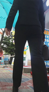 高跟紧臀西裤制服小少妇