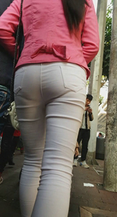 白裤小少妇内痕真紧