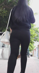 性感黑裤丰臀夹真紧呀