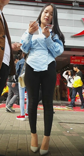 高跟宽臀小少妇