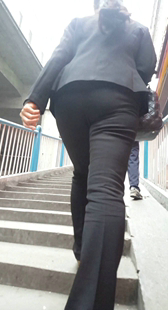 西裤大妈丰臀