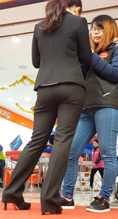 大号西裤大屁股紧内痕少妇