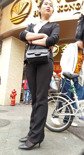 超极品高跟翘臀西裤大美女