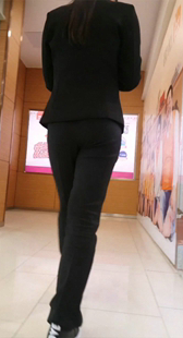 商场高跟制服少妇