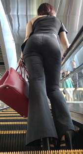 性感西裤大翘臀美女