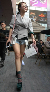 气质美颜美腿墨镜仙女姐姐