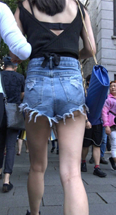 高腰超短碎边热裤长腿少女
