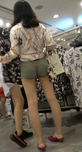 性感热裤大长腿气质美女