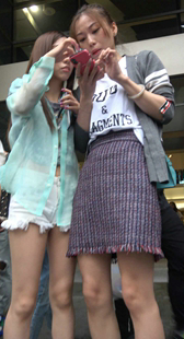 性感热裤凉高跟美女