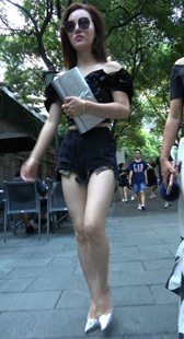 超短热裤性感美女姐姐