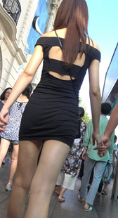 高贵气质短裙美腿美女