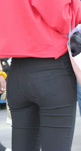 性感打底裤大翘臀美女