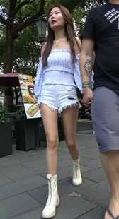 气质热裤凸三角美女