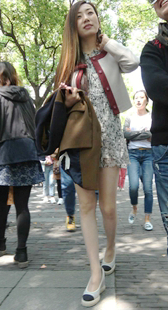 碎花连衣裙高贵气质美女