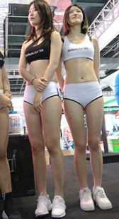 性感健身美女前后特写