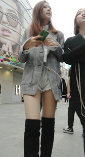 怦然心动的短裤魅力女孩