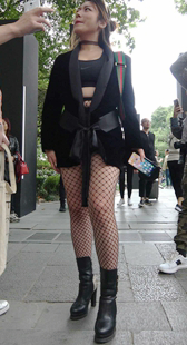 性感黑网袜长腿少妇