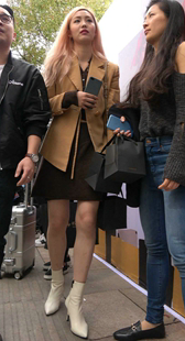 短裙美腿漂亮美女