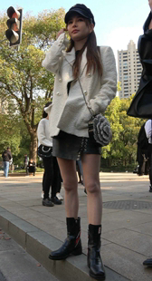 时尚的美腿小姐姐