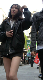 黑色短裤极品白皙长腿高跟长发美女