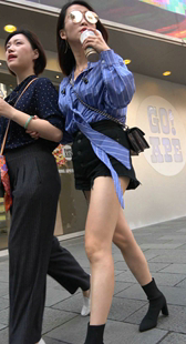 热裤性感长腿高跟翘臀美女