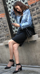 包臀紧身裙高跟性感长腿美女