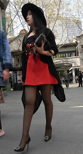 连衣短裙黑丝高跟美腿长发性感美女