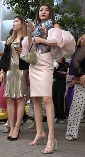 紧身包臀裙极品长腿美女