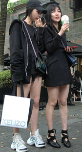 性感短裙极品白皙长腿美女