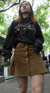 纽扣包臀裙性感白皙长腿美少妇