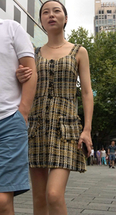 连衣短裙高跟性感身材细腿美少妇