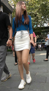 白色紧身包臀裙长腿性感美女