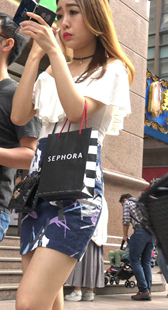 黑色高跟包臀短裙美少妇