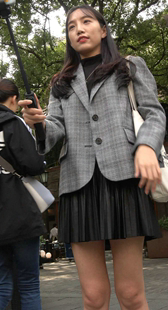 连衣短裙极品身材甜心美女