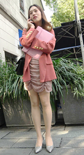 高跟肉色丝袜性感长腿OL