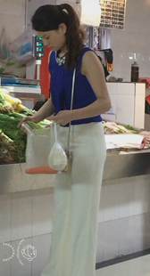 长腿白裤小少妇内痕明显第二季