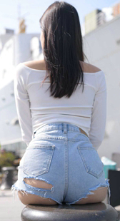 性感牛仔短裤大屁股模特