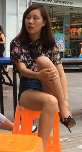 细高跟超紧丰臀长腿美女