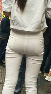 紧身白裤大翘臀长发MM