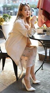 高跟长裙长发OL