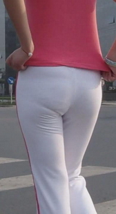 白裤清晰内痕少妇