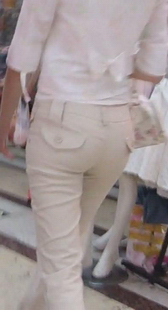 小妹屁股好圆润