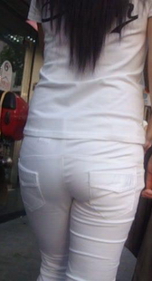 长时间跟拍少女内痕，很会扭