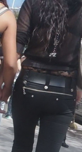 好紧的大屁股，好会扭